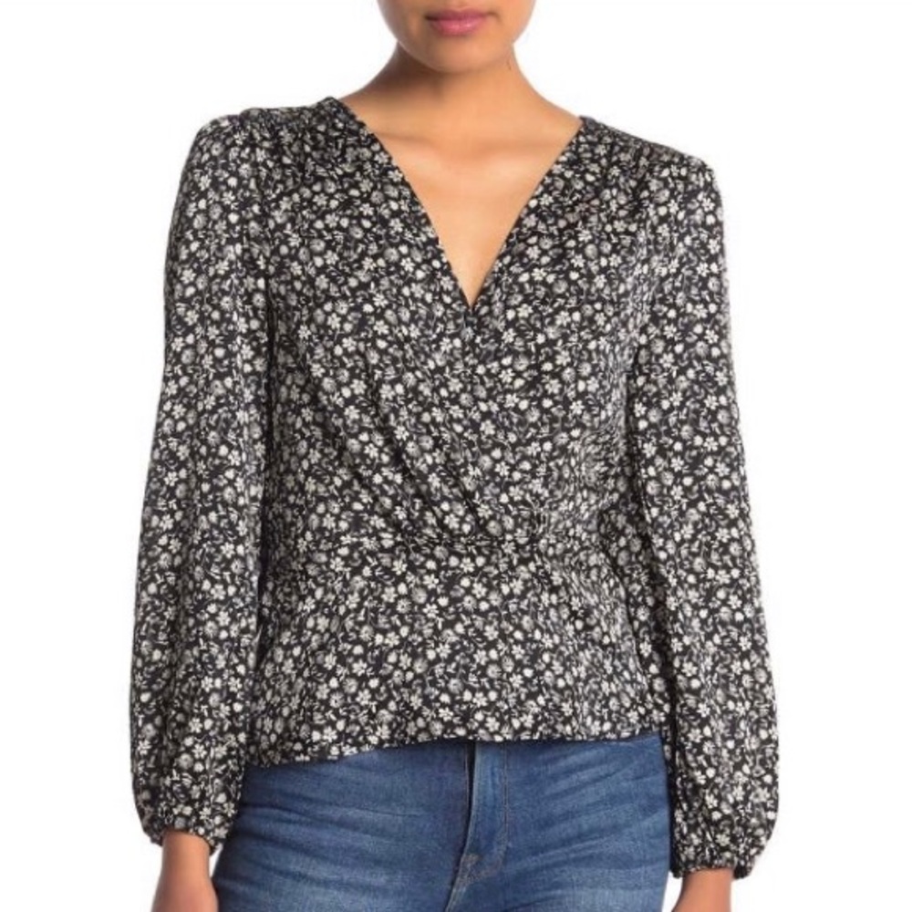 ⭐️NORDSTROM LUSH ⭐️ NEW NEVER WORN peplum blouse